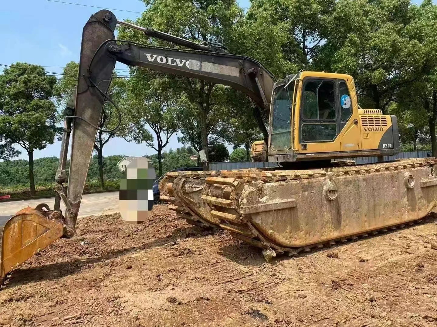 中型挖掘机出租，市政道路与土石方工程